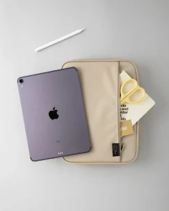 A Low Hill Tablet Pouch v6