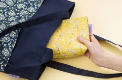 Ardium Triangle Pattern Pouch