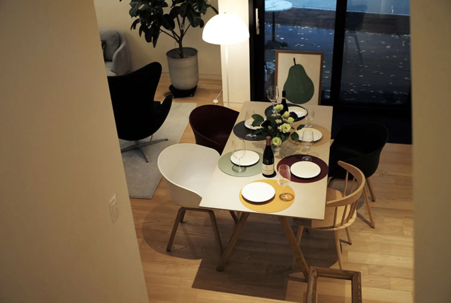Circle Edge Leather Dining Placemat