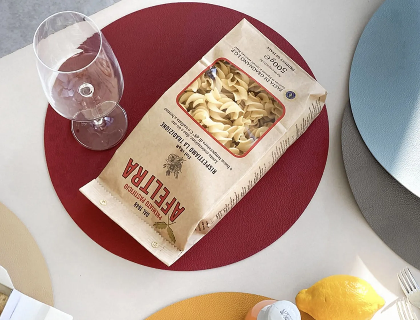 Circle Edge Leather Dining Placemat