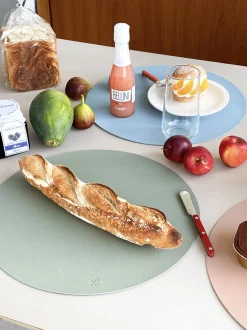 Circle Edge Leather Dining Placemat