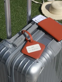 Classic Belted Luggage Tag