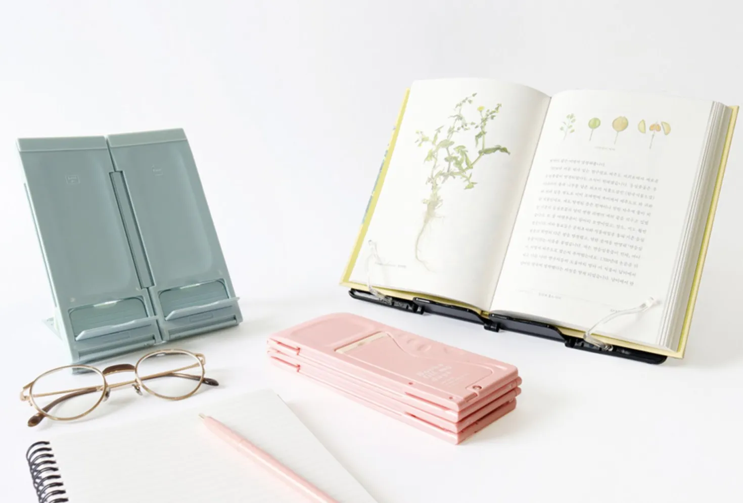 Compact Foldable Stand v2