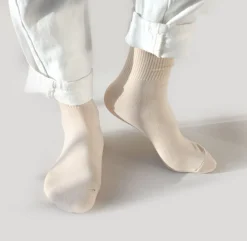 Cozy Ribbed Crew Women Socks