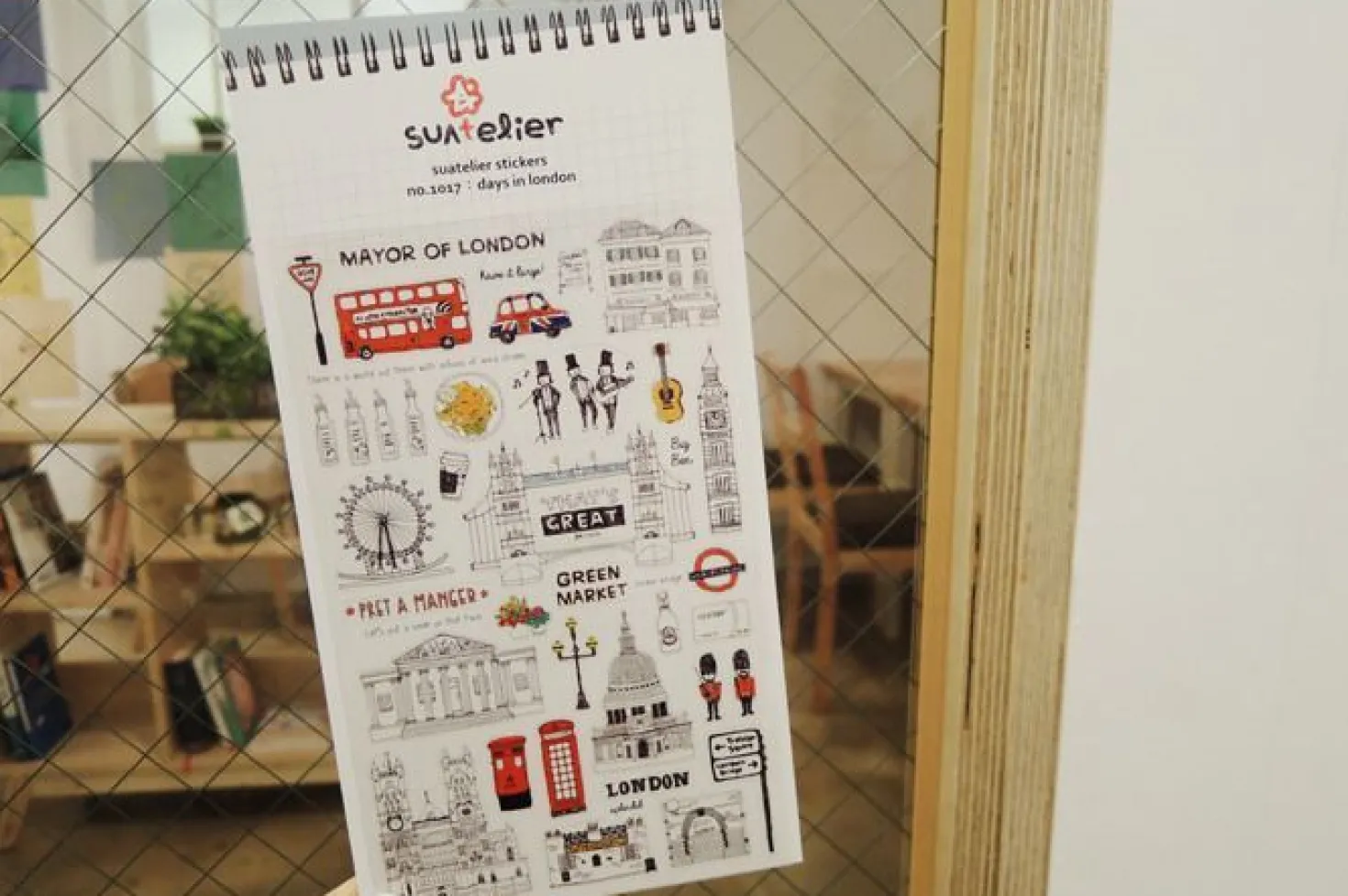 Days in London Deco Sticker