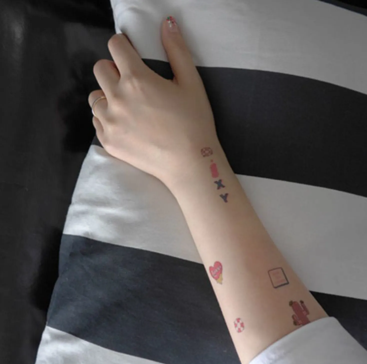 Delight Temporary Tattoo v1