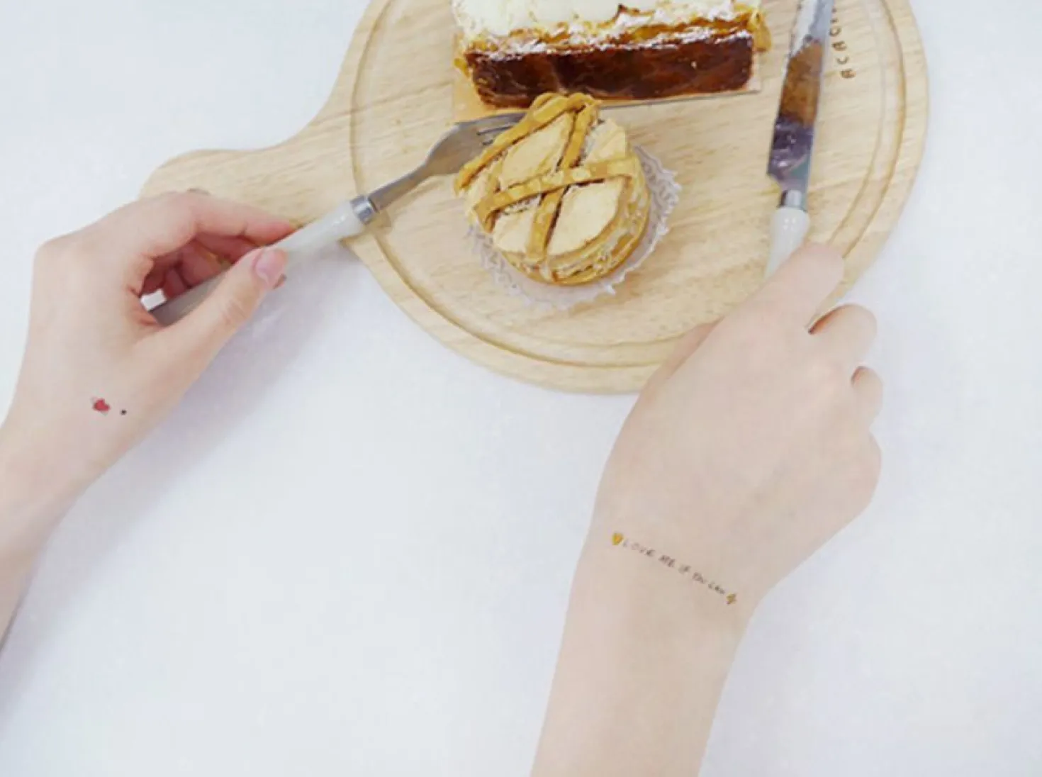 Delight Temporary Tattoo v7