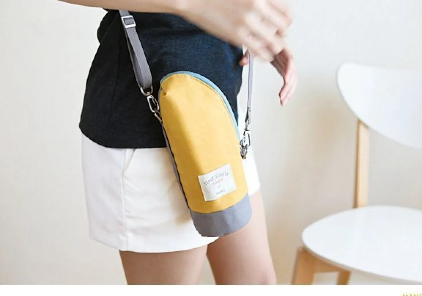 Fleur Blanche Bottle Pouch