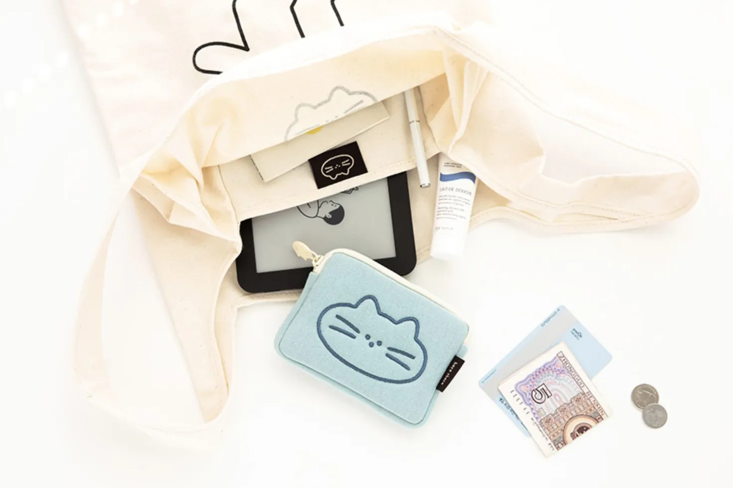 Herethere Cat Card Pouch