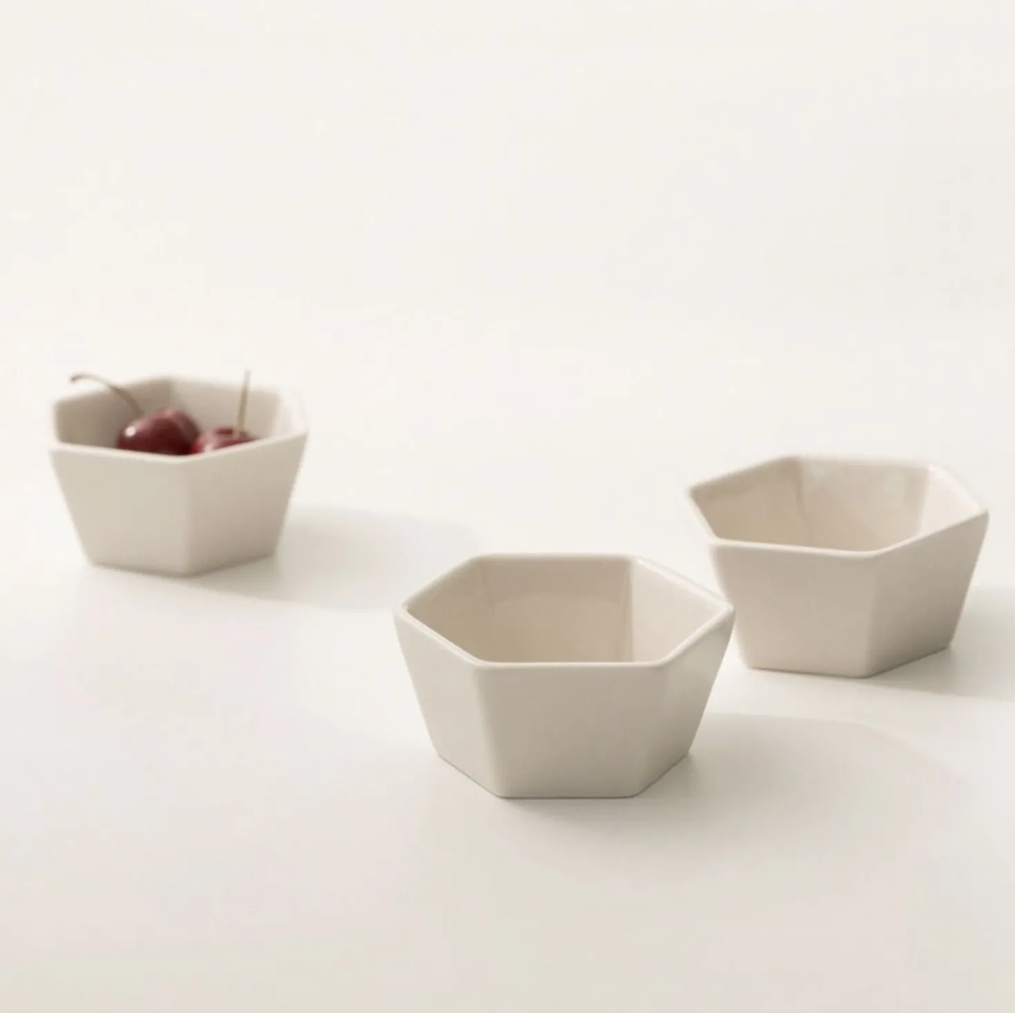 Hexagon Sauce Bowl