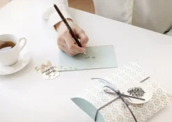 Iconic Pattern Pillow Box