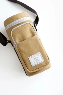 Le Flaneur Bottle Shoulder Pouch