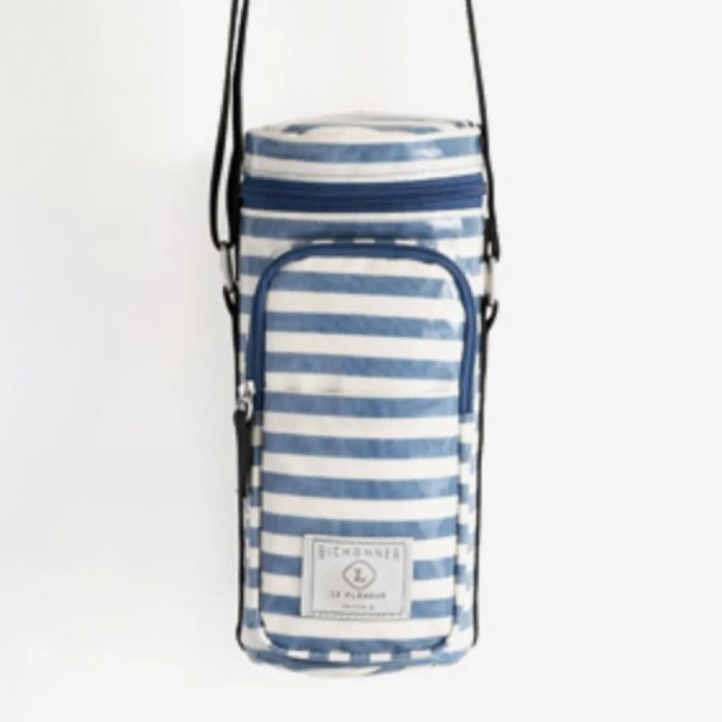 Le Flaneur Bottle Shoulder Pouch