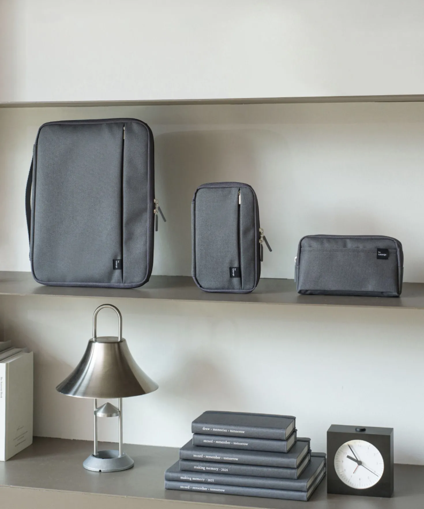 Long Multi Pocket Pouch v2