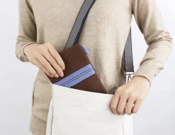 Medium Plain Mesh Pouch