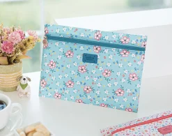 Medium Summer Mesh Flat Pouch