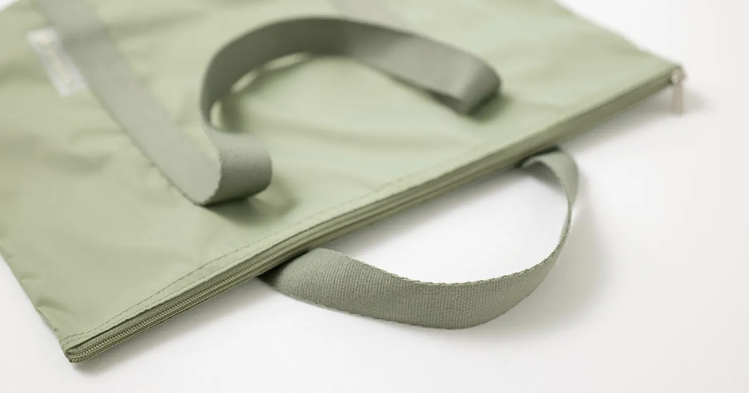 Medium Travelus Daily Tote v2