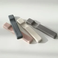 Modern Slim Chopstick Rest