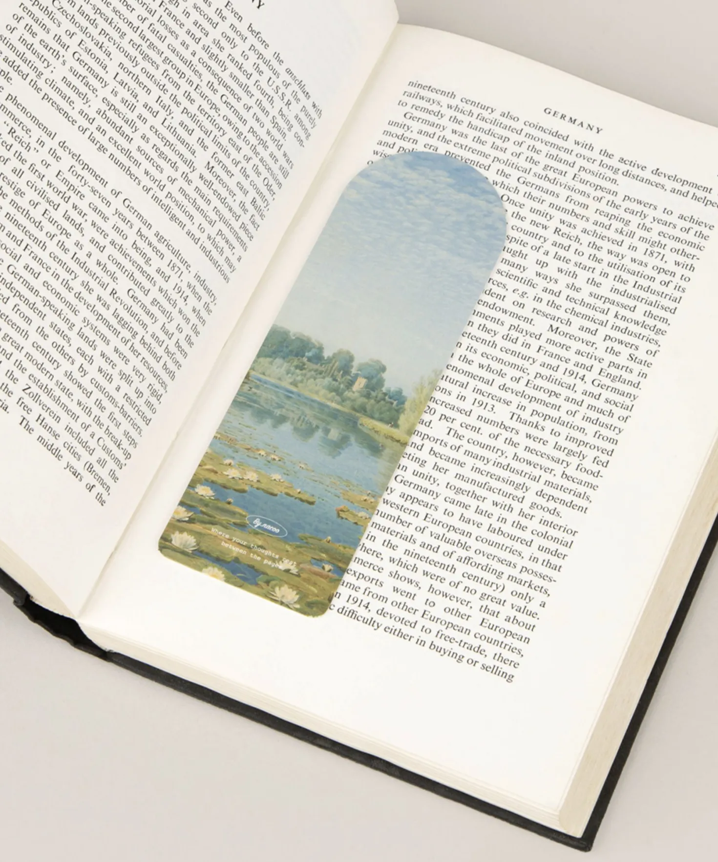 2pcs Nature Arch Bookmark Set