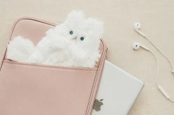Piyo Cat Fur Zipper Clutch