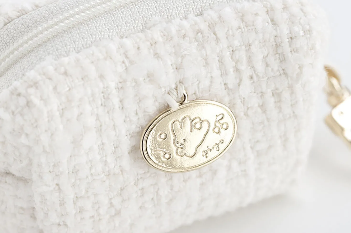 Piyo Tweed Earphone Pouch