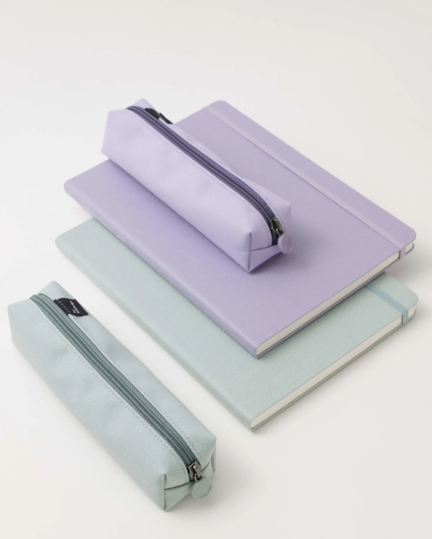 Record B5 Hardcover Plain Notebook