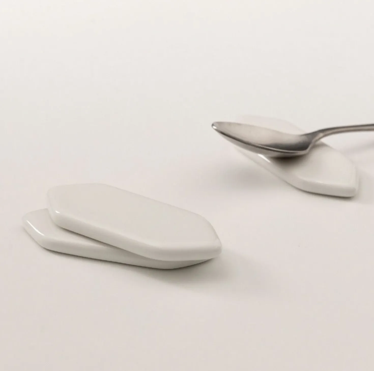 Slim Hexagon Chopstick Rest