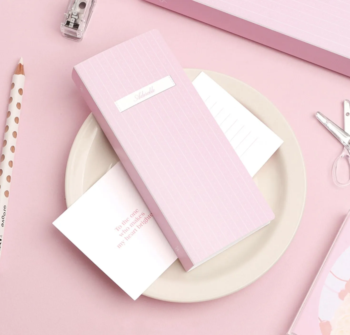Small Adorable Kiss Cut Tape Binder