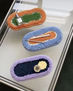Small Life & Pieces Point Rug