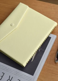 Spring Gentle Slim Fit Planner