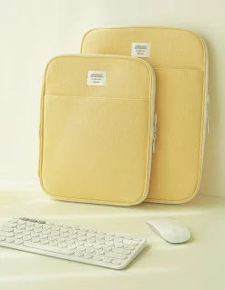 Table Talk 11 in. Pocket Laptop Pouch