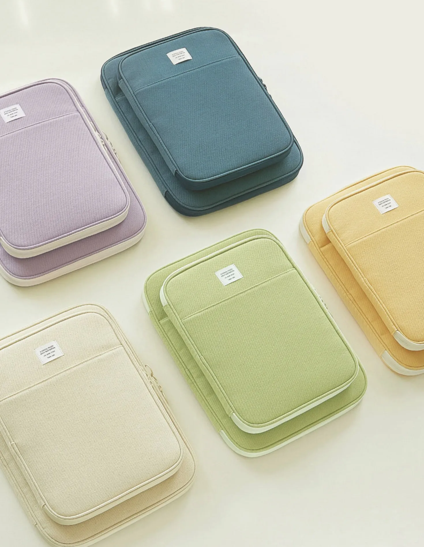 Table Talk 11 in. Pocket Laptop Pouch