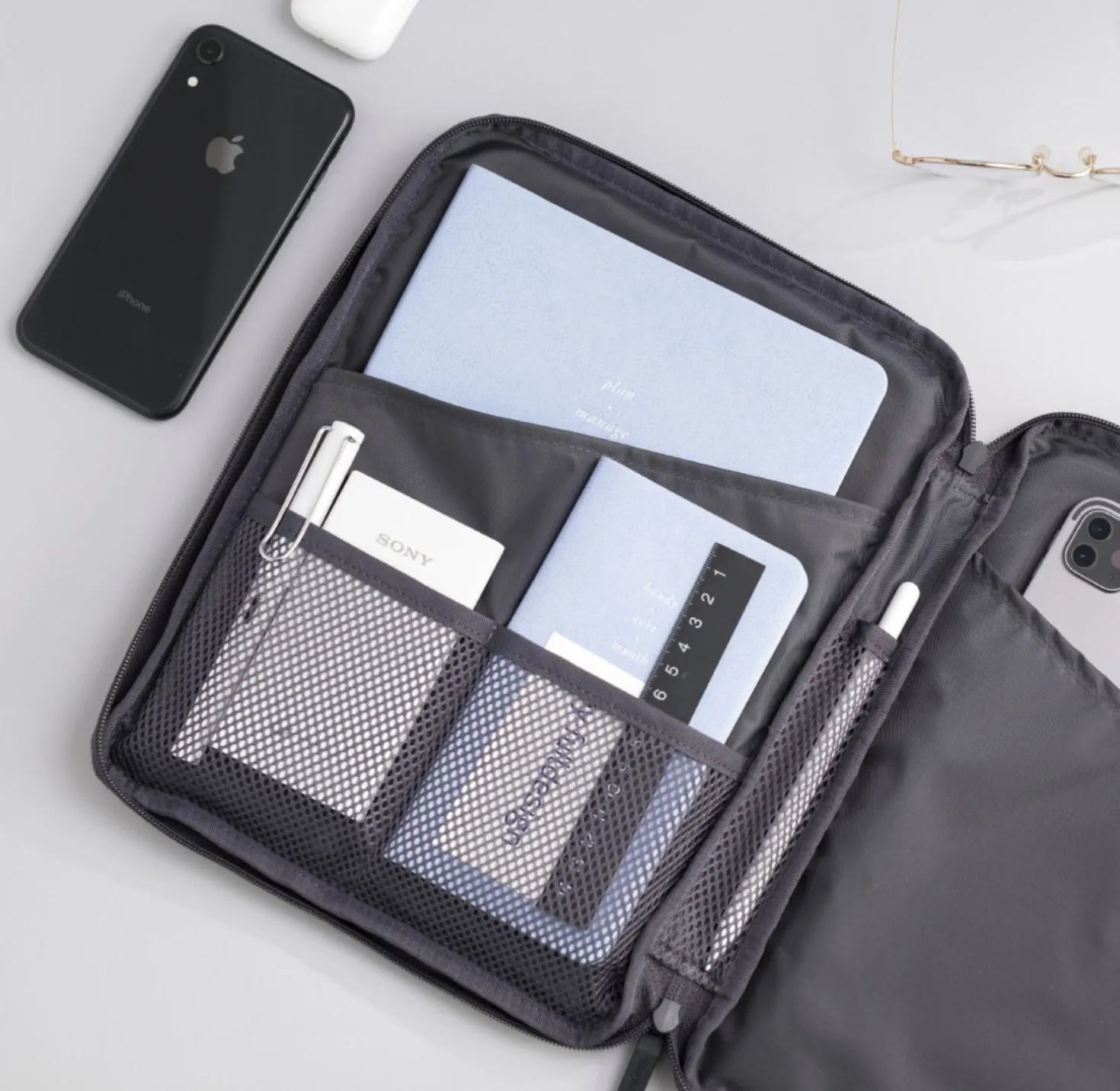 Travelus 11in. Tablet Pouch
