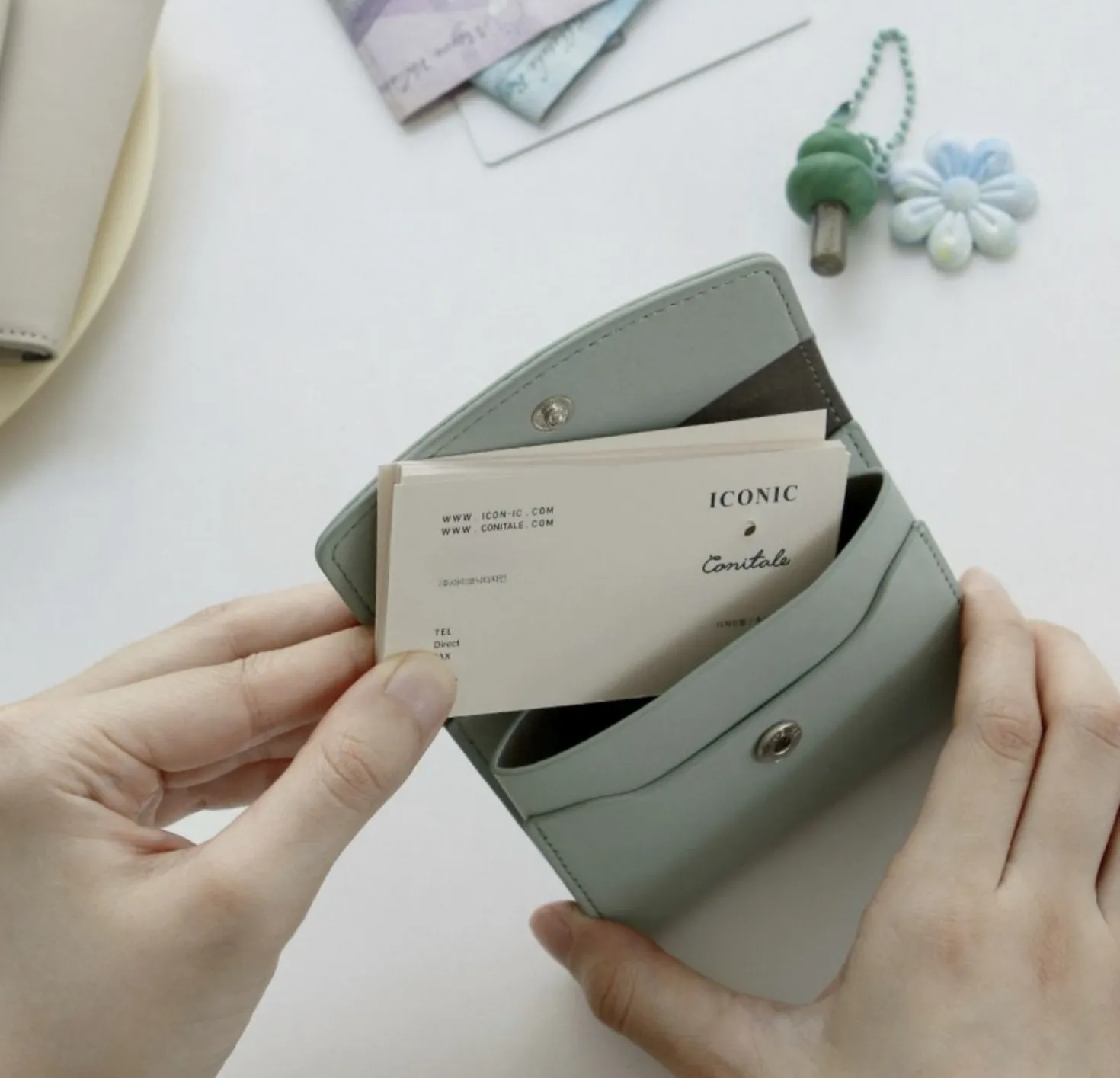 Trouvaille Half Wallet